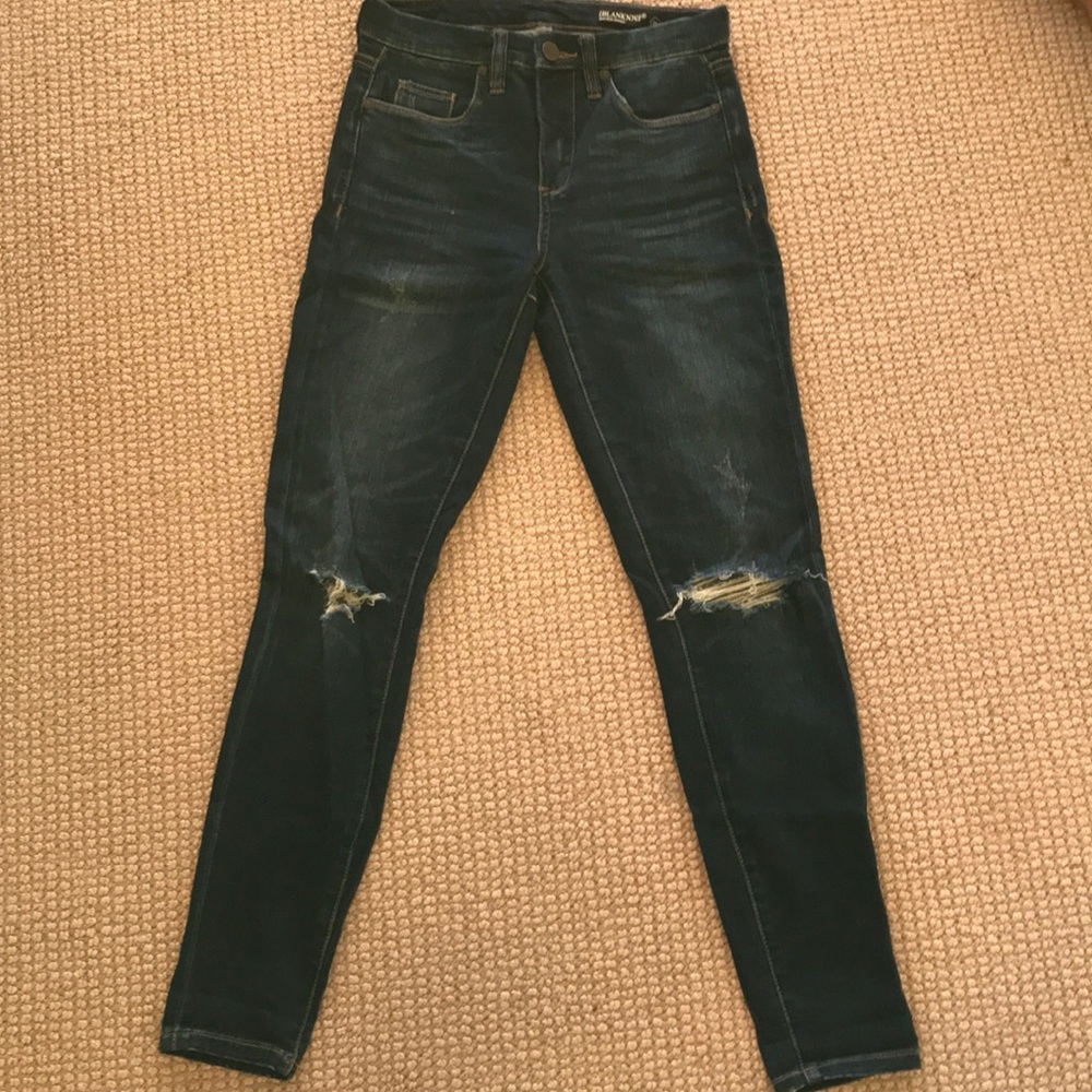 BlankNYC Distressed Mid Rise Skinny
